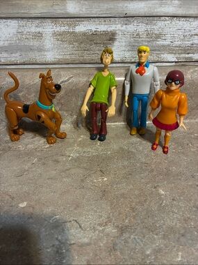 2001 Scooby Doo figurines